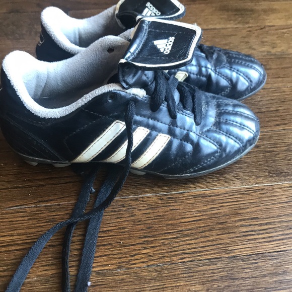 Adidas cleats - Picture 3 of 7